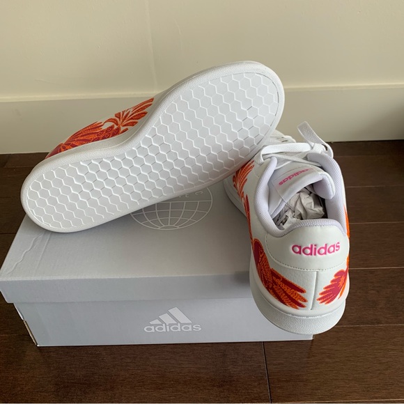 Adidas Advantage Lifestyle Shoes. Made with Recyclable Materials. Women’s 7.5 - Picture 2 of 5